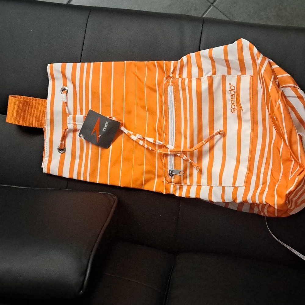 Speedo shoulder nylon bag